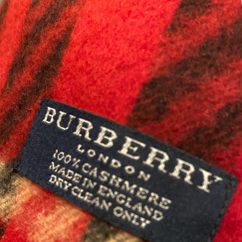 Burberry Classic Red and Black Plaid Cashmere Scarf - Picture 4 of 4
